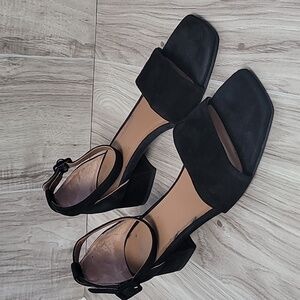 Aquatalia Hildy Women's Sandals black suede size 10 low block heels